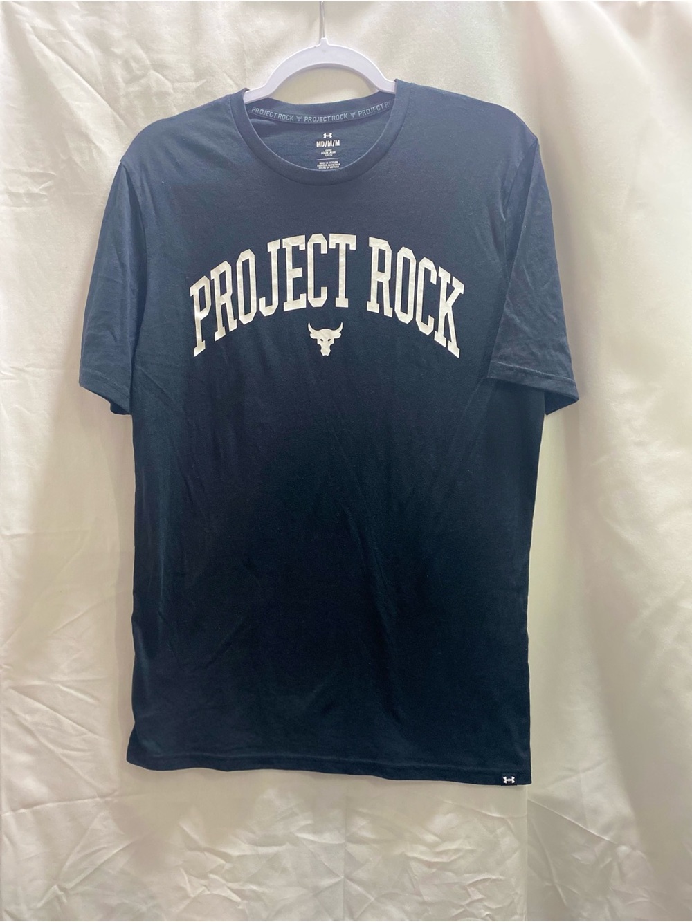 Under Armour project Rock graphic T-shirt in black size Medium men #collegiate